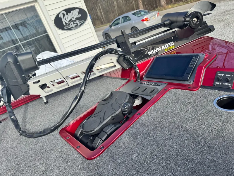 Slide: The Image of 2025 Vexus AVX1985S boat with Minn Kota trolling motor and control panel. - 7