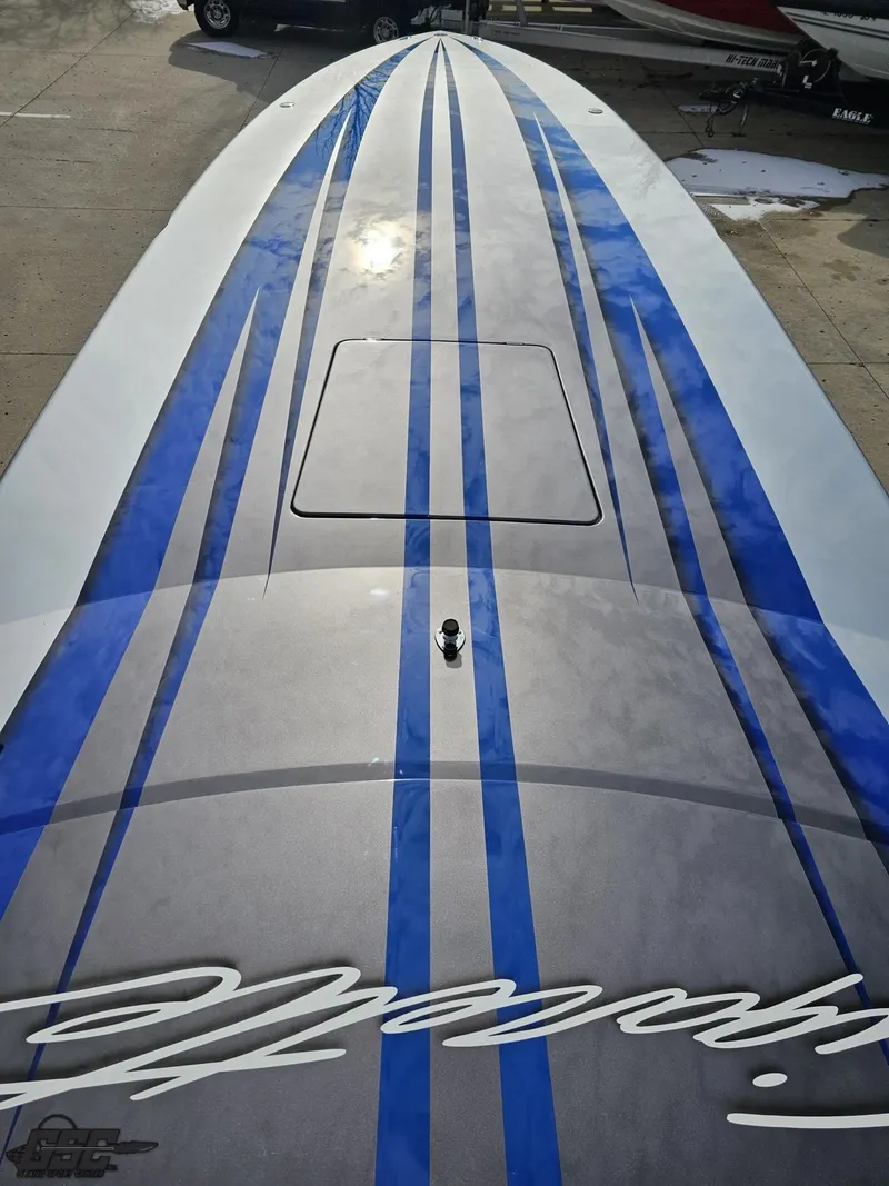 Slide: The Image of Cigarette 39' Top Gun Unlimited 2012 - 55