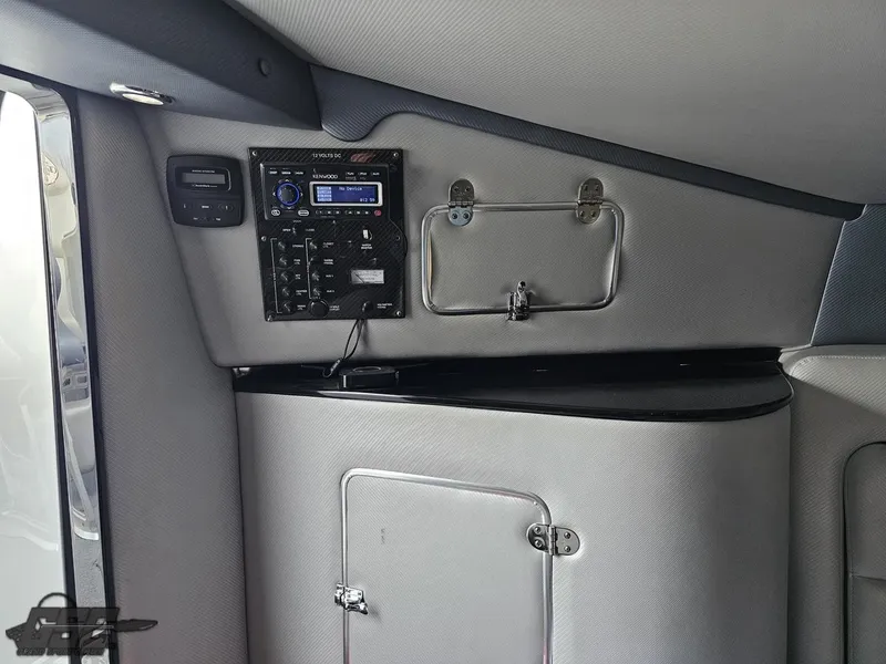 Slide: The Image of Cigarette 39' Top Gun Unlimited 2012 - 76