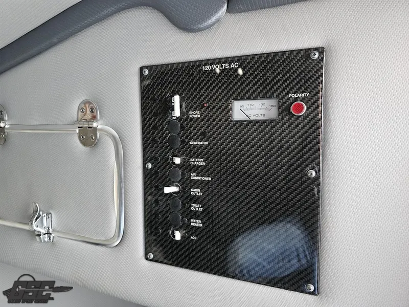 Slide: The Image of Cigarette 39' Top Gun Unlimited 2012 - 78