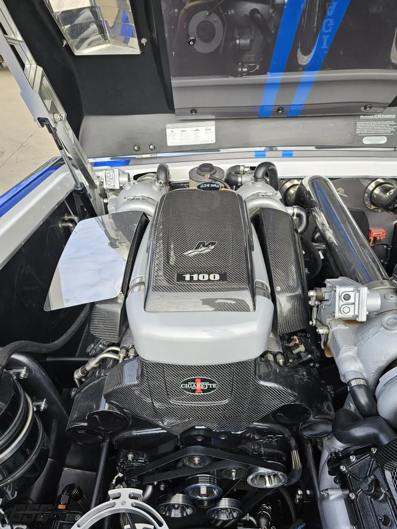 Slide: The Image of Cigarette 39' Top Gun Unlimited 2012 - 99