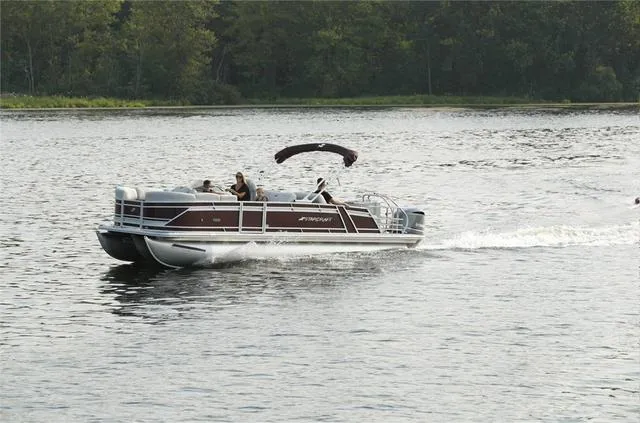 Slide: The Image of Starcraft CX 23 RL Tritoon WITH 250 XL MERCURY 2023 - 14