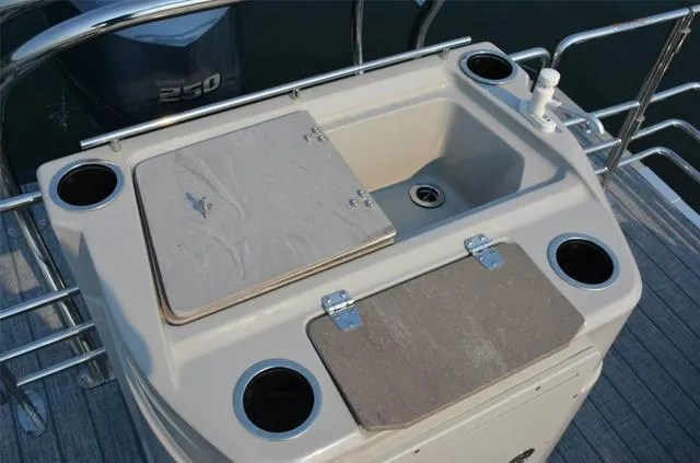 Slide: The Image of Starcraft CX 23 RL Tritoon WITH 250 XL MERCURY 2023 - 19