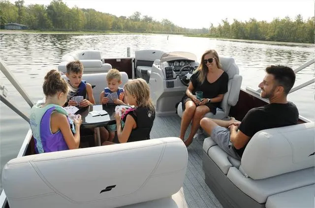 Slide: The Image of Starcraft CX 23 RL Tritoon WITH 250 XL MERCURY 2023 - 7