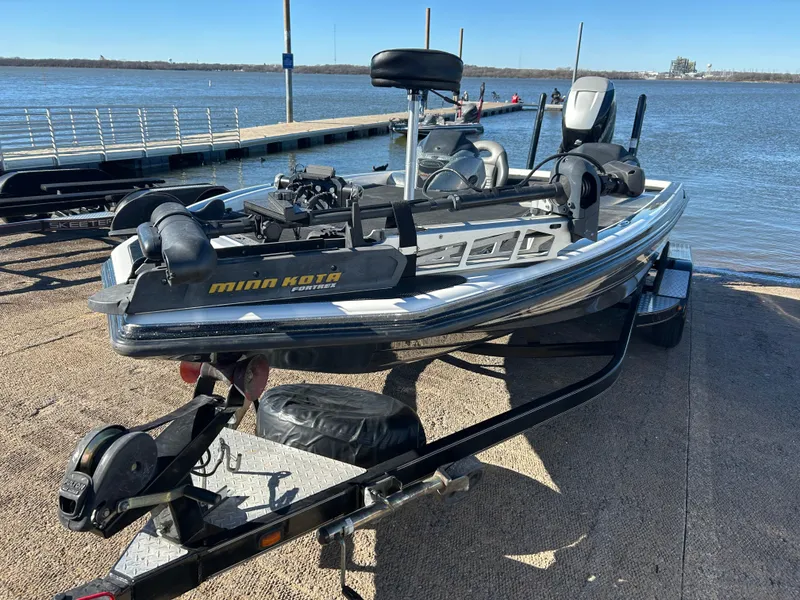 Slide: The Image of Fulton XLT Series trailer hitch on 2009 Champion 210 Elite boat. - 42