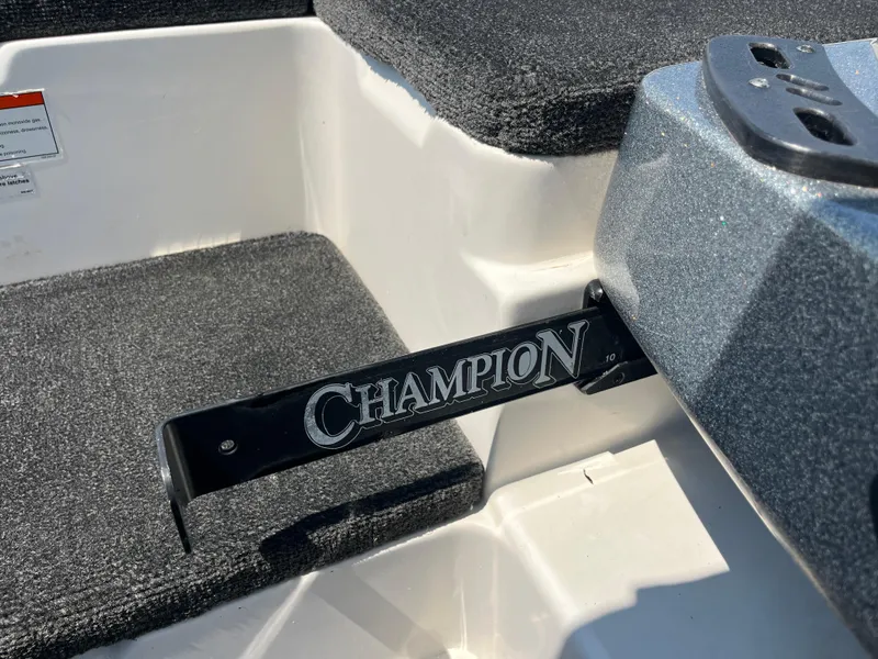 Slide: The Image of Champion 210 Elite 2009 - 60