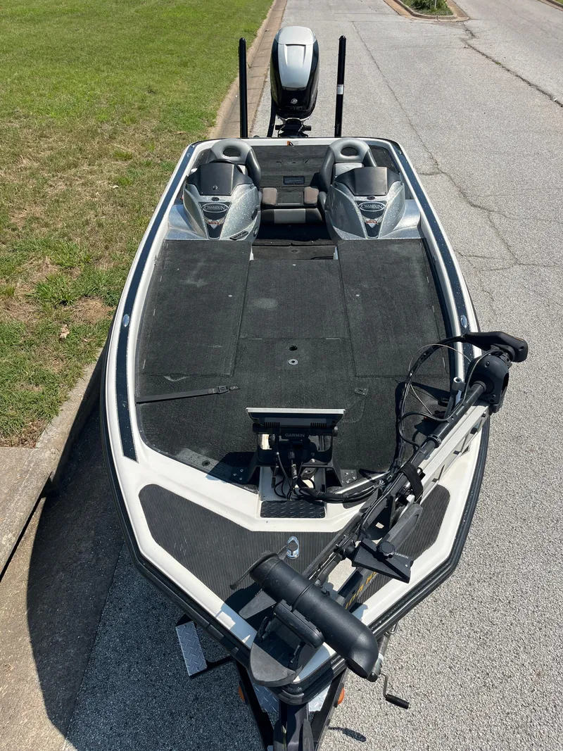 Slide: The Image of Champion 210 Elite 2009 - 71