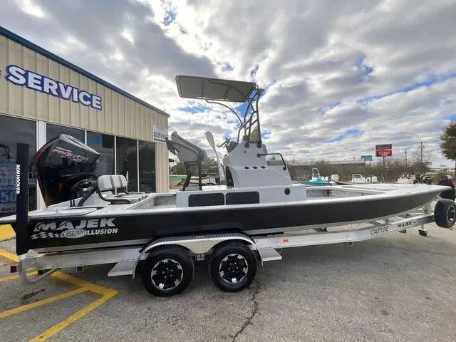 Slide: The Image of Majek 25 ILLUSION 2024 - 3