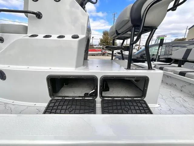 Slide: The Image of Majek 25 ILLUSION 2024 - 9