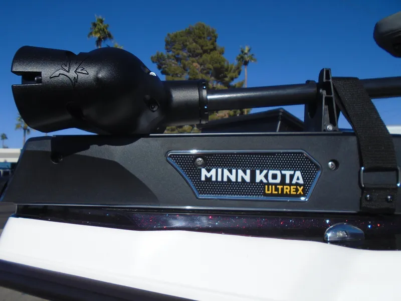 Slide: The Image of Minn Kota Ultrex motor on 2025 Vexus VXS20 boat under clear blue sky. - 16