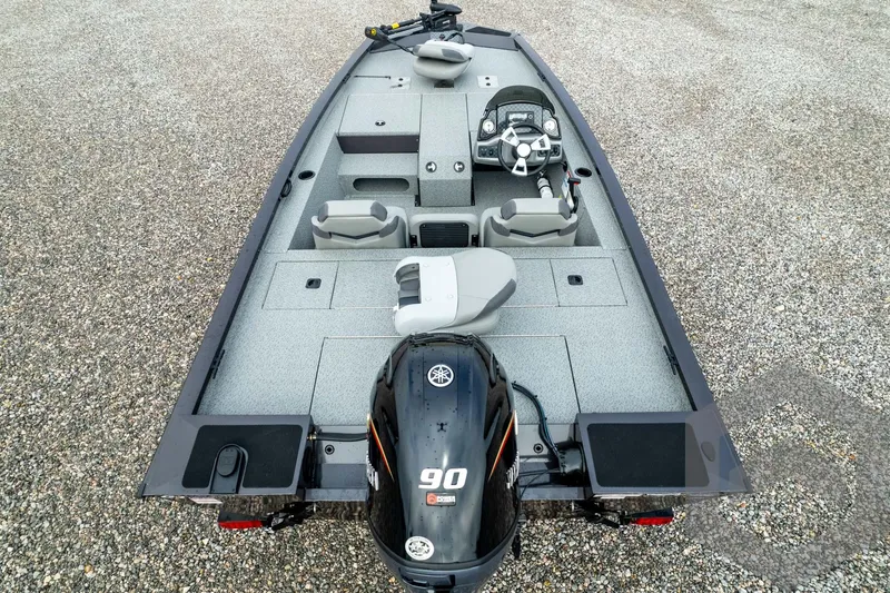 Slide: The Image of G3 Sportsman 1710 2025 - 70