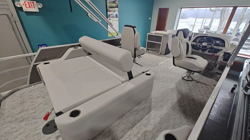 Slide: The Image of South Bay 224UL LE 2025 - 8