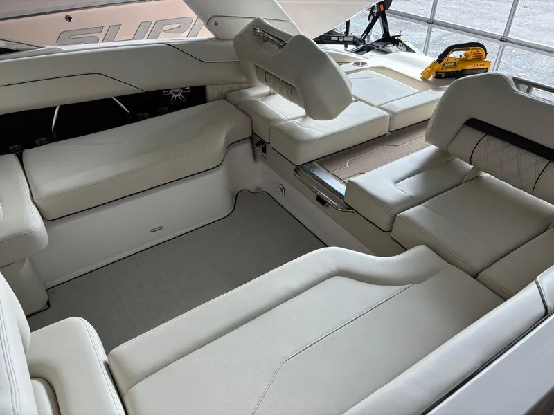 Slide: The Image of Regal Regal LS4 2025 - 4