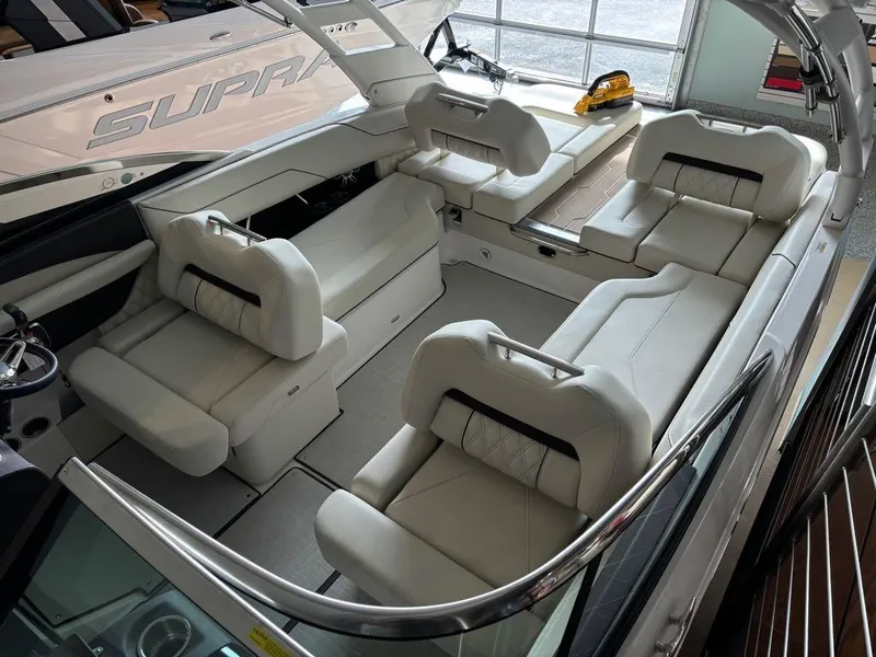 Slide: The Image of Regal Regal LS4 2025 - 9