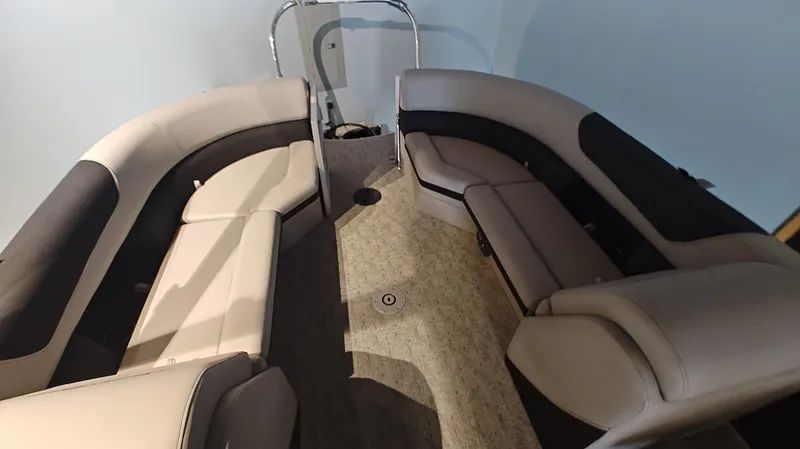 Slide: The Image of South Bay 224RS LE 2025 - 3