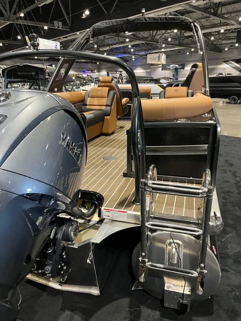 Slide: The Image of Premier 250 Solaris RF Arch 2025 - 4