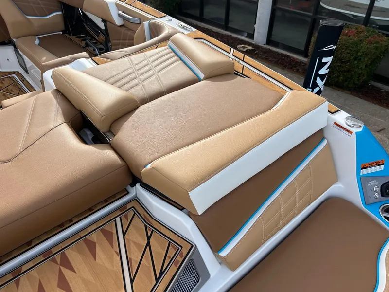 Slide: The Image of Tigé 25ZX Ultre' 2025 - 14