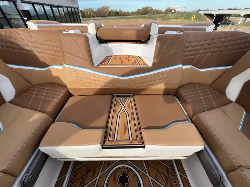 Slide: The Image of Tigé 25ZX Ultre' 2025 - 16