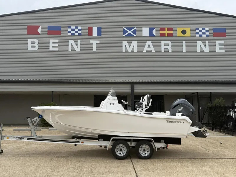 The Image of Tidewater 198 CC Adventure 2025 - 1