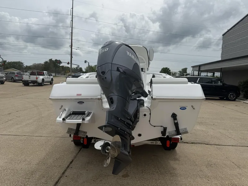 Slide: The Image of Tidewater 198 CC Adventure 2025 - 4