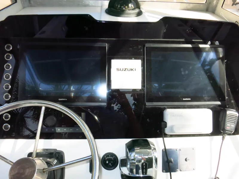 Slide: The Image of Mako 221 Center Console 1993 - 12