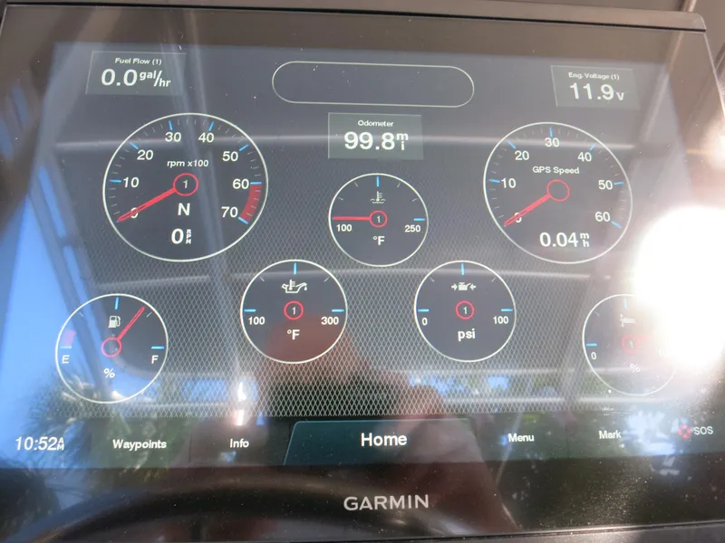 Slide: The Image of Mako 221 Center Console 1993 - 17