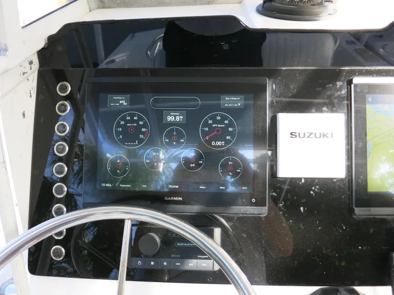 Slide: The Image of Mako 221 Center Console 1993 - 19