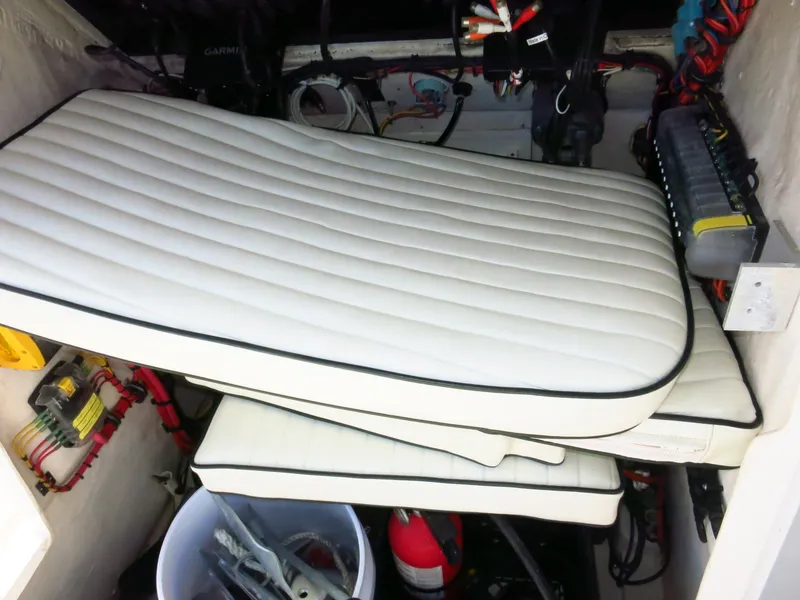 Slide: The Image of Mako 221 Center Console 1993 - 43