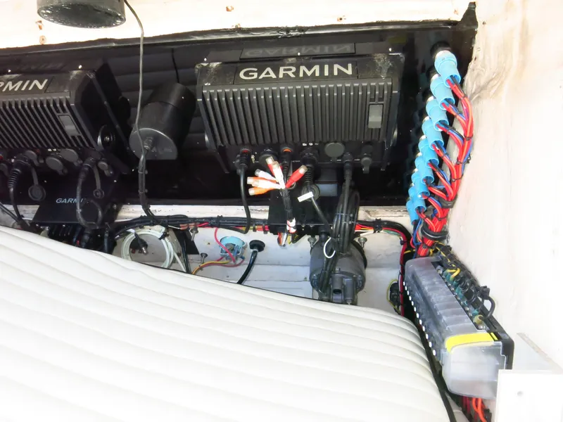 Slide: The Image of Mako 221 Center Console 1993 - 45