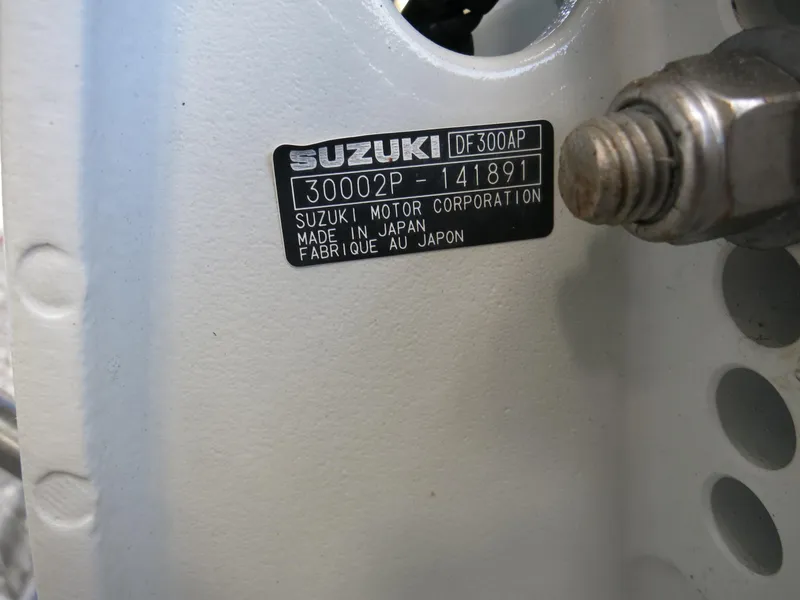 Slide: The Image of Mako 221 Center Console 1993 - 48