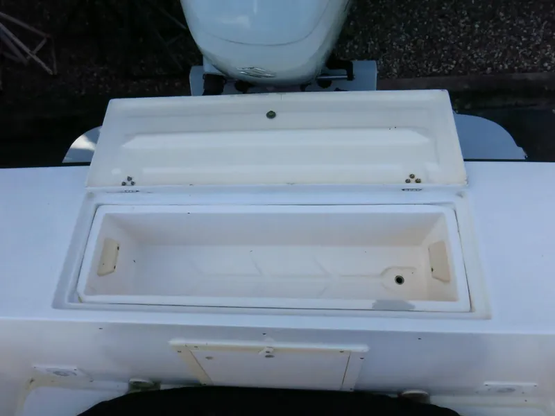 Slide: The Image of Mako 221 Center Console 1993 - 7