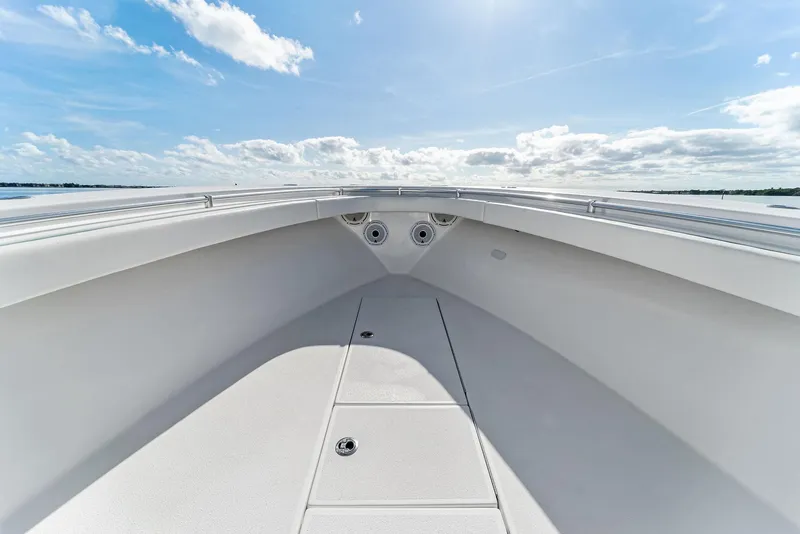 Slide: The Image of 2018 Onslow Bay 33 Tournament boat deck under clear blue sky. - 25