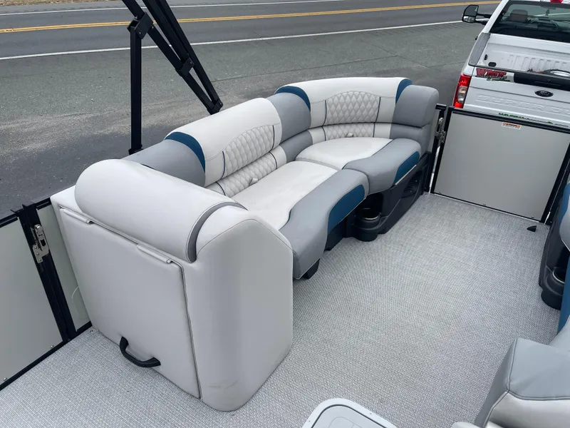 Slide: The Image of Luxurious seating on 2025 Avalon 2585 Excalibur LTD pontoon boat with modern design. - 28
