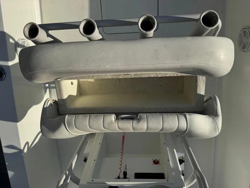 Slide: The Image of Compass on Long Bay 230 Bay boat, 2020 model, showing east direction. - 14