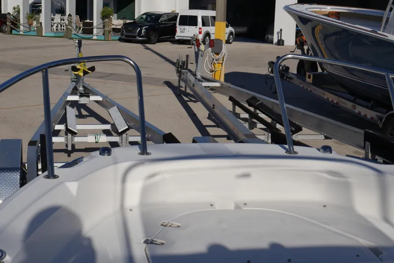 Slide: The Image of 2020 Boston Whaler - Bow - 28