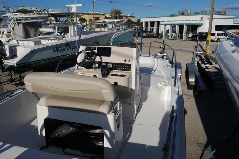 Slide: The Image of 2020 Boston Whaler - Helm - 3