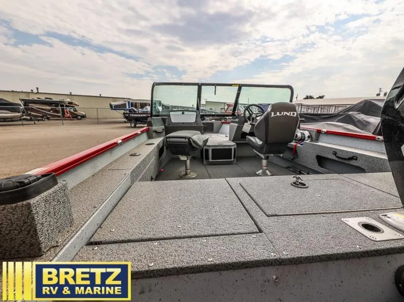 Slide: The Image of 2024 Adventure 1775 Sport boat interior at Bretz RV & Marine dealership. - 7