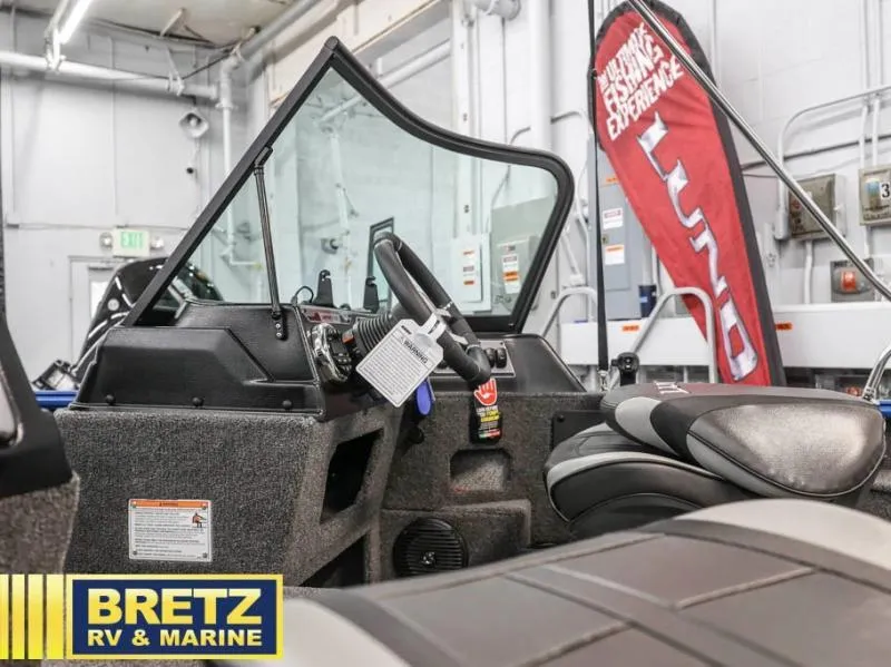 Slide: The Image of Impact XS 1775 Sport 2025 - 17