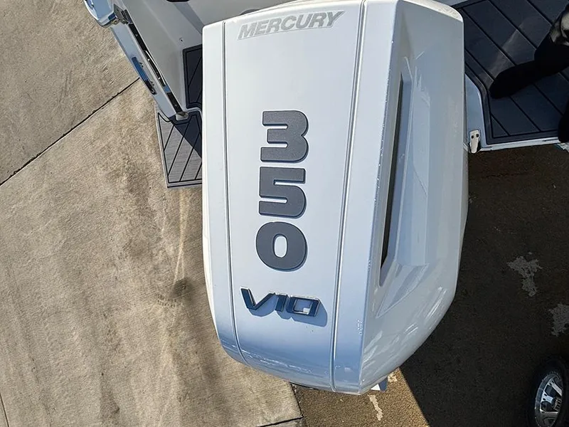 Slide: The Image of Mercury 350 V10 outboard engine on 2025 Cobalt R4 boat. - 6