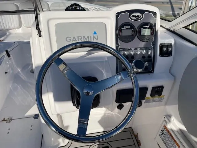 Slide: The Image of Steering console of 2022 Sea Fox 226 Traveler with Garmin navigation system. - 7