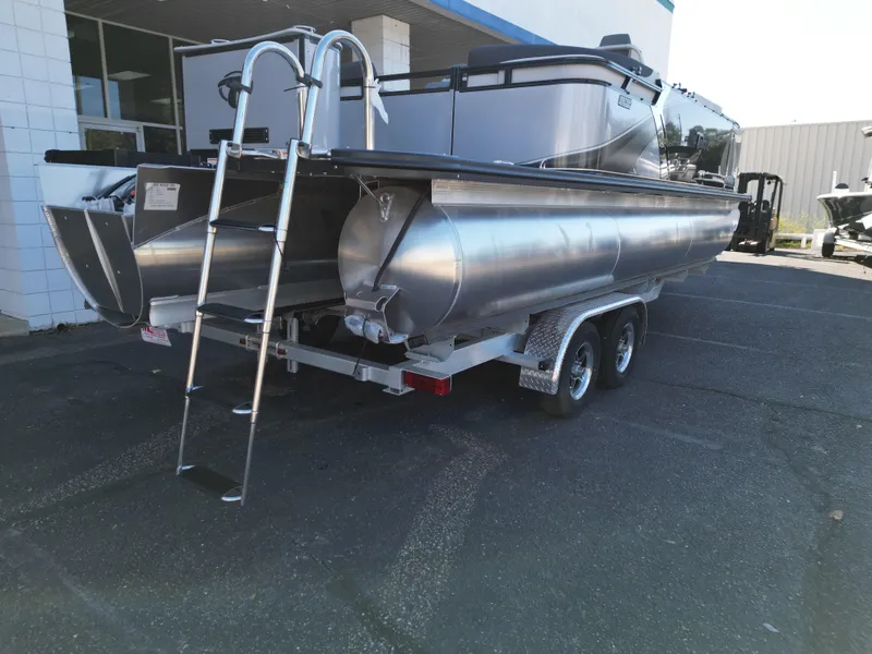 Slide: The Image of Tahoe LTZ QL21T 2024 - 20