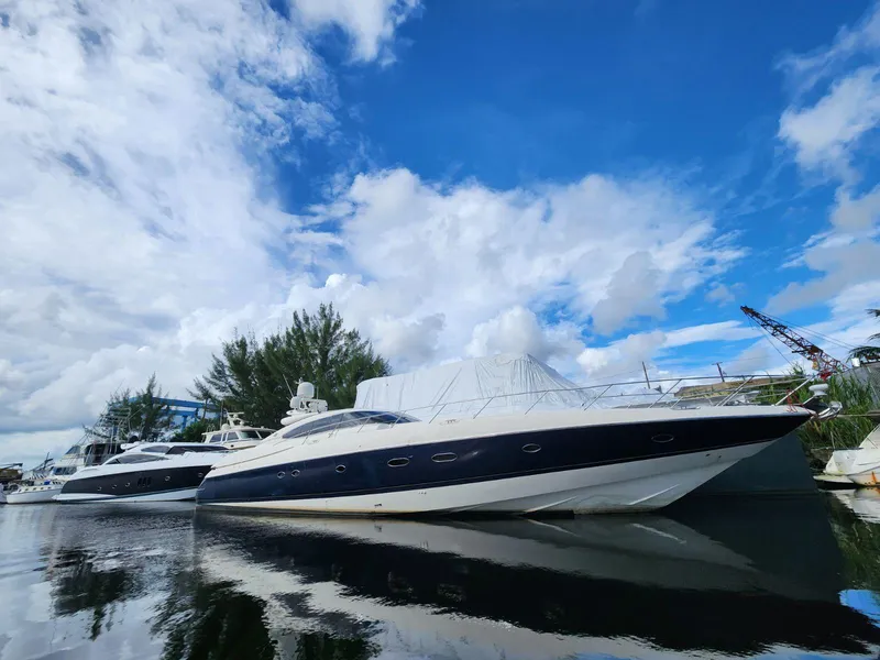 Slide: The Image of Sunseeker Predator 80 1999 - 0