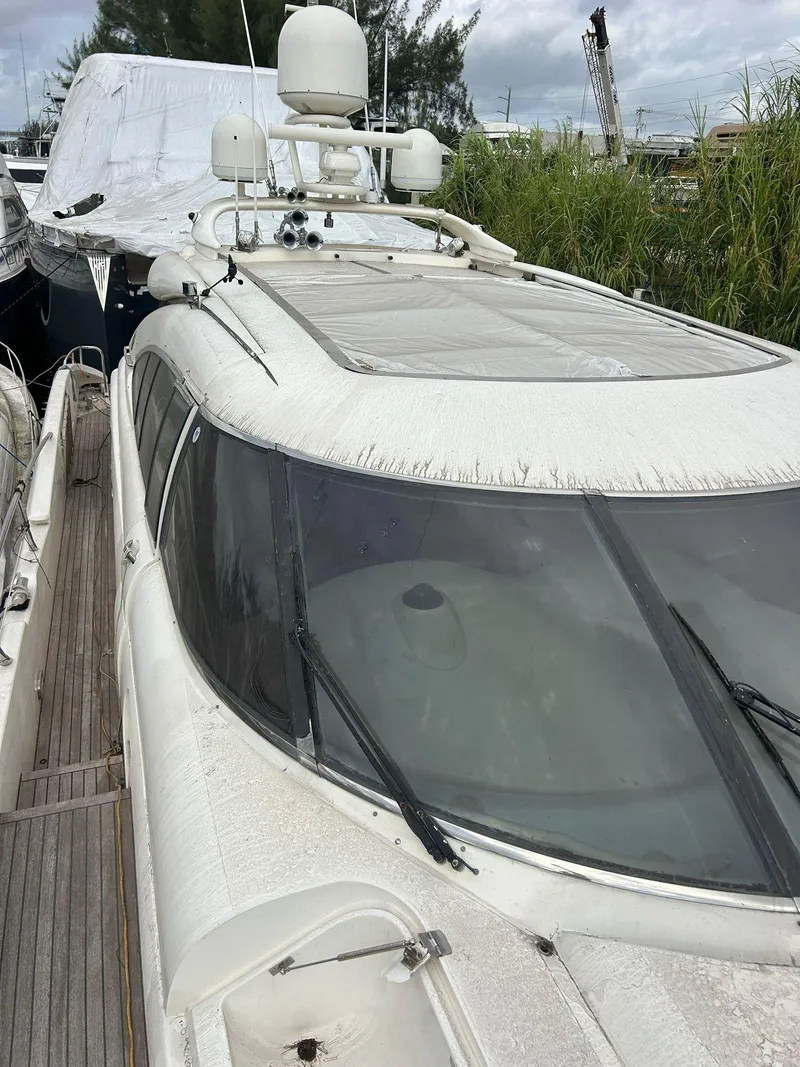 Slide: The Image of Sunseeker Predator 80 1999 - 18
