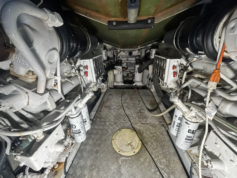 Slide: The Image of Sunseeker Predator 80 1999 - 27