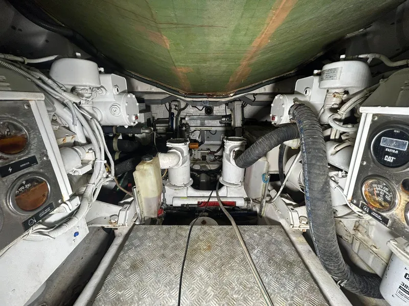 Slide: The Image of Sunseeker Predator 80 1999 - 29