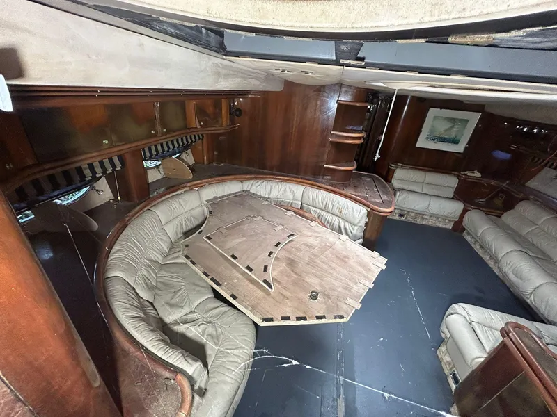 Slide: The Image of Sunseeker Predator 80 1999 - 40