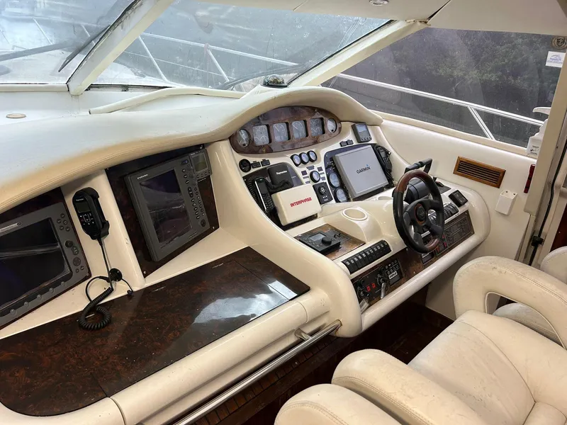 Slide: The Image of Sunseeker Predator 80 1999 - 44