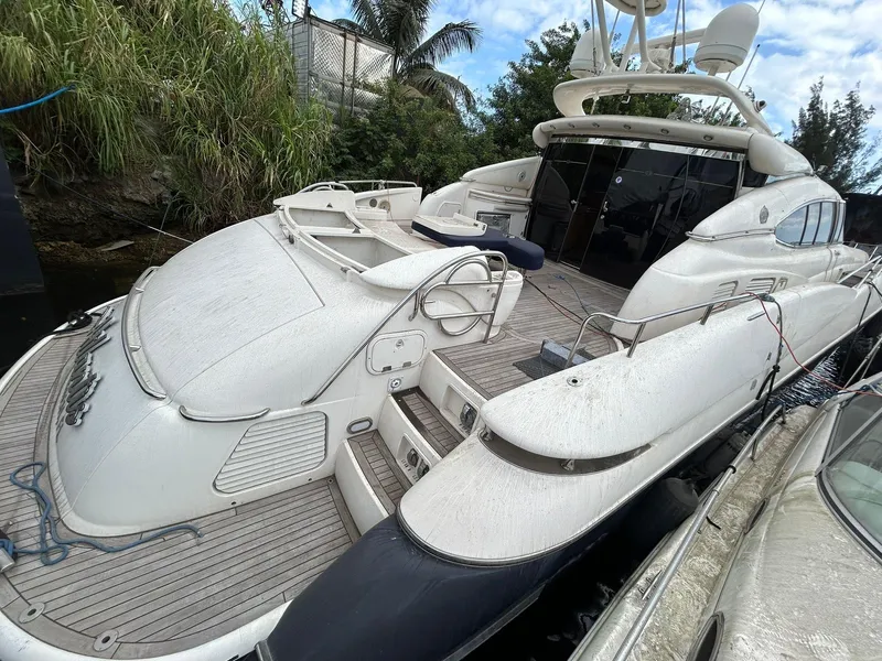 Slide: The Image of Sunseeker Predator 80 1999 - 50