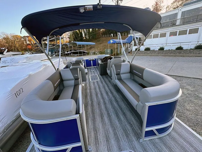Slide: The Image of 2025 Bennington 21 S STERN RADIUS pontoon boat with spacious seating and canopy. - 9