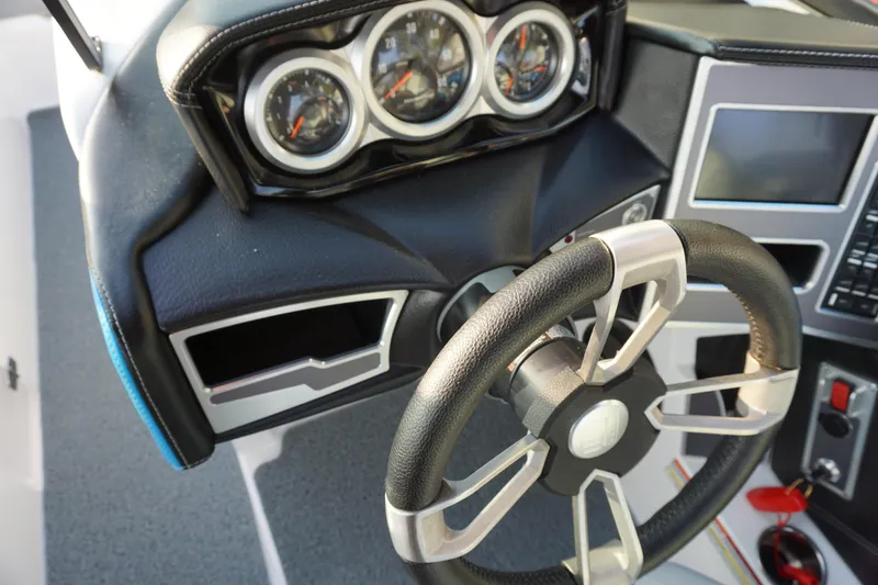 Slide: The Image of MasterCraft XT23 - Factory Demo w/ 6.2L Engine 2024 - 10